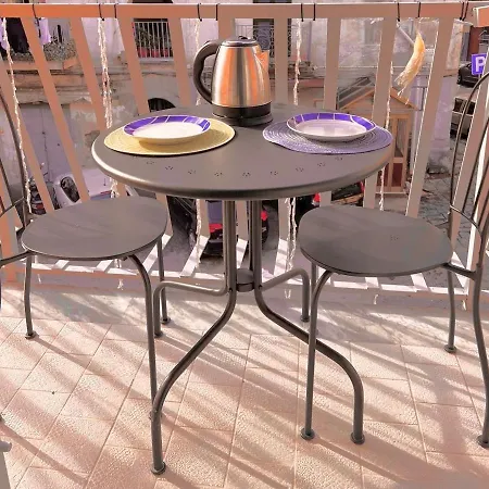 Centro-la Casa Di Lucio 4* Nápoles