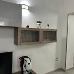 B&B Centro-la Casa Di Lucio 나폴리